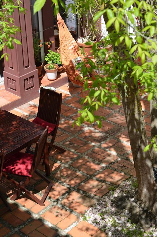 A Casa Da Arvore Bed & Breakfast Вила Нова де Милфонтеш Екстериор снимка