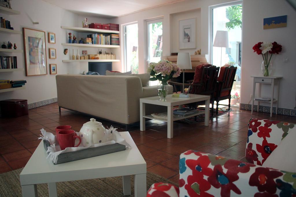 A Casa Da Arvore Bed & Breakfast Вила Нова де Милфонтеш Екстериор снимка